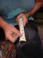 Schleifen einer Fl&ouml;te