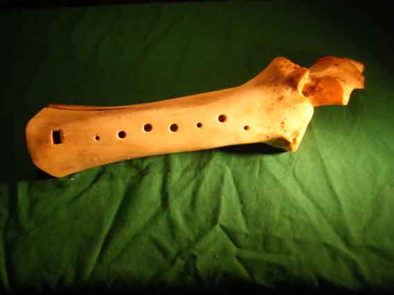 Knochenflöte L9