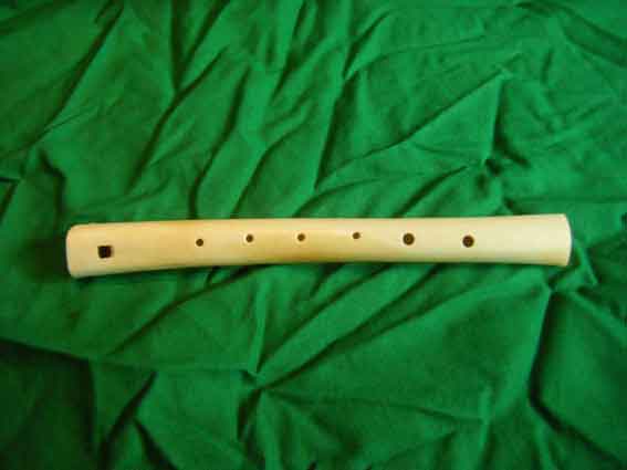Knochenflöte N4